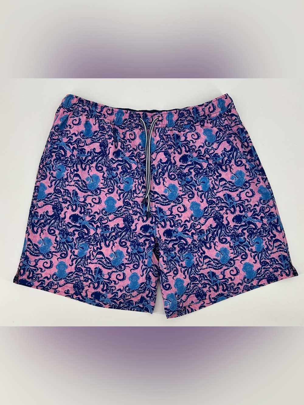 Peter Millar Too Many Tentacles swim trunks lined Like New Large Purple Pink